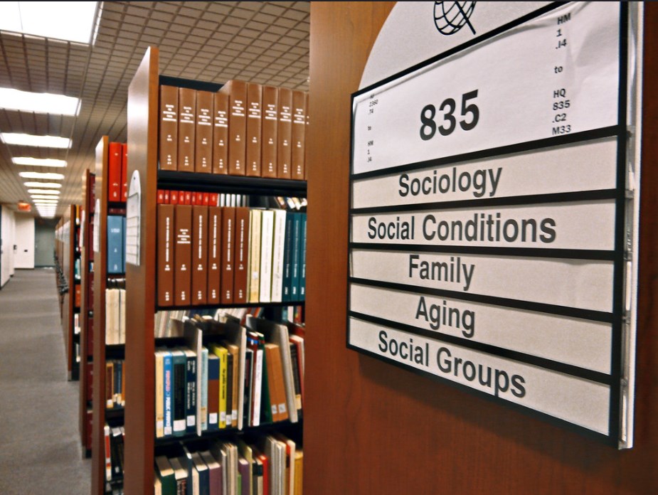 The Dewey Decimal Classification System Warren Trumbull County Public